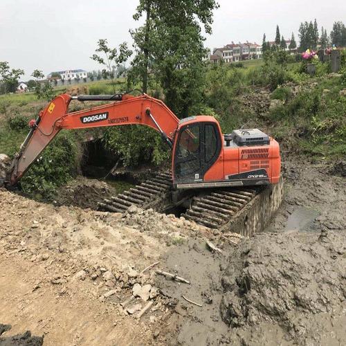 安徽挖掘机河道清淤